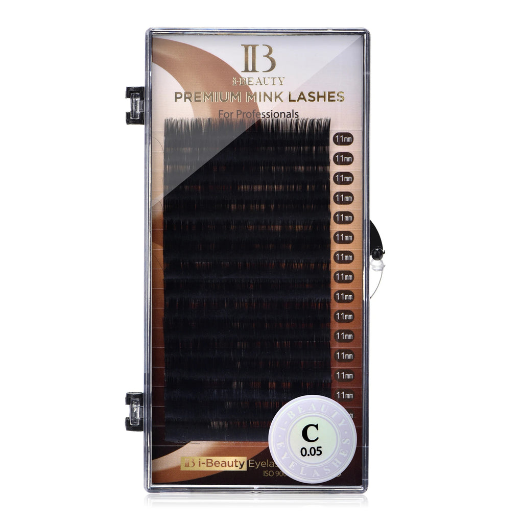 Premium real mink eyelashes for a soft and natural look.