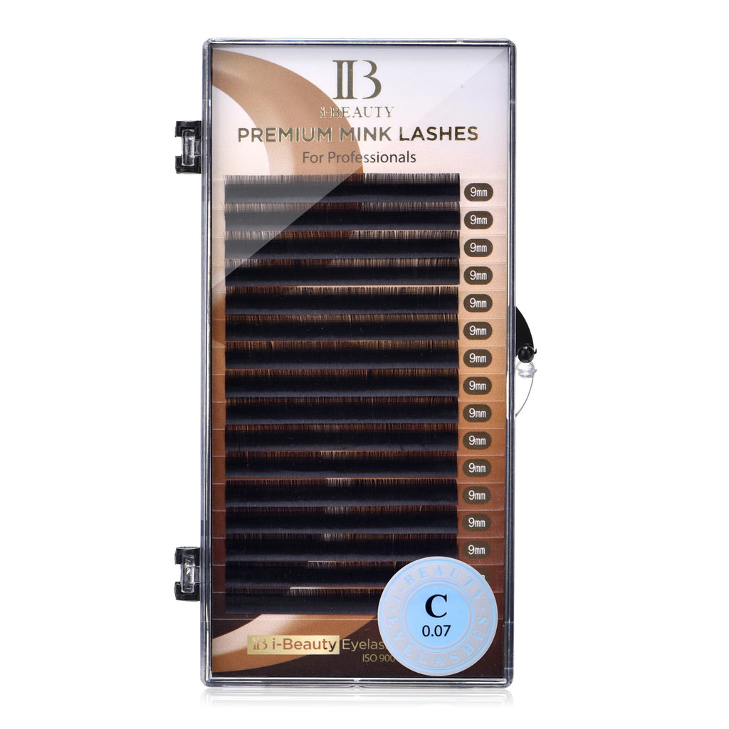 Premium real mink eyelashes for a soft and natural look.